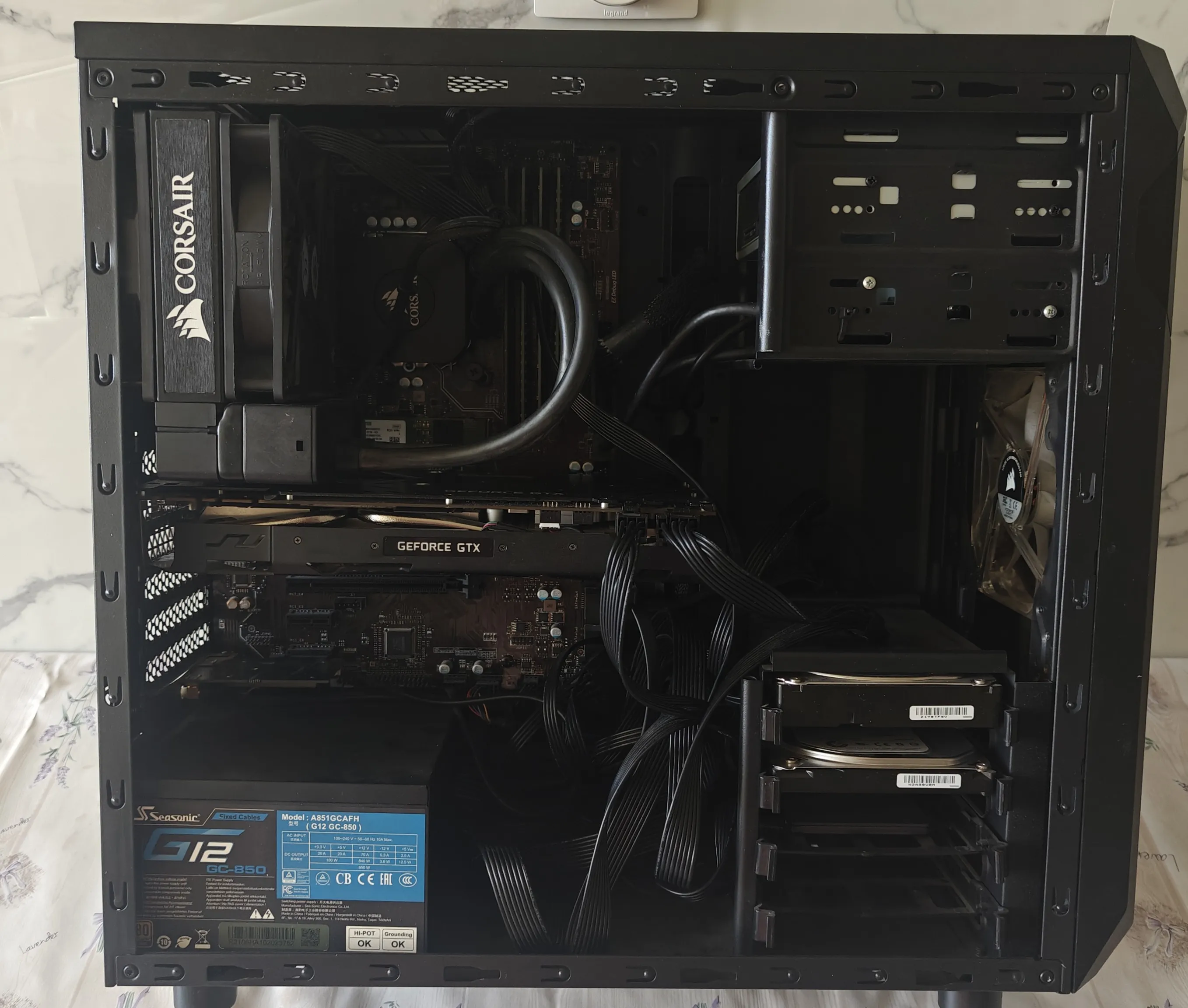 Desktop deschis cu AIO Corsair și sursă Seasonic 850W - diagnosticare temperaturi mari i7-7700K, zona Victoriei